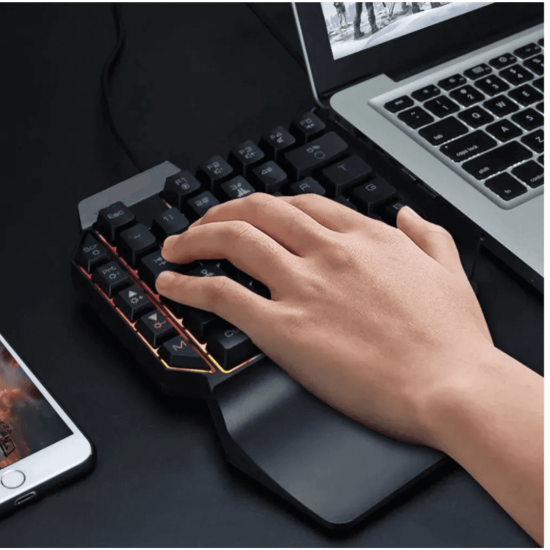 Teclado Gamer Semi Mecanico Single Hand Profissional Uma Mão Led RGB